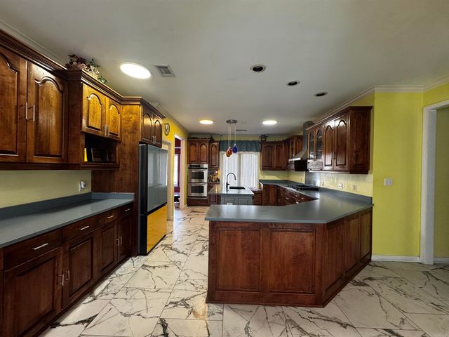 1840 Montrose Drive, Forrest City, AR 72335