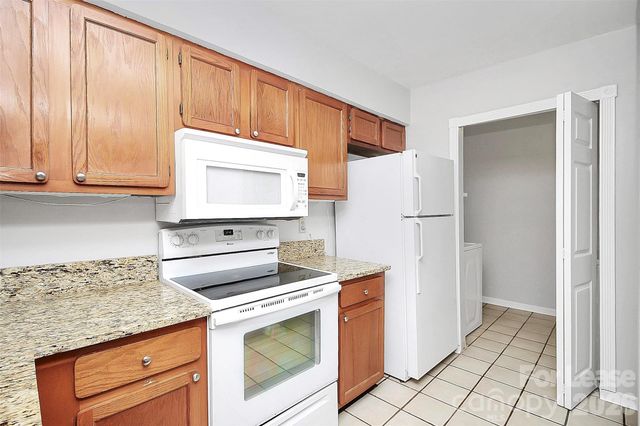 10913 Carmel Crossing Road, Charlotte, NC 28226