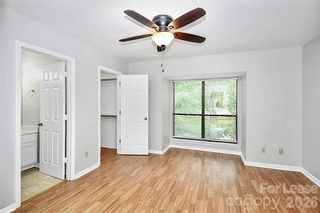 10913 Carmel Crossing Road, Charlotte, NC 28226