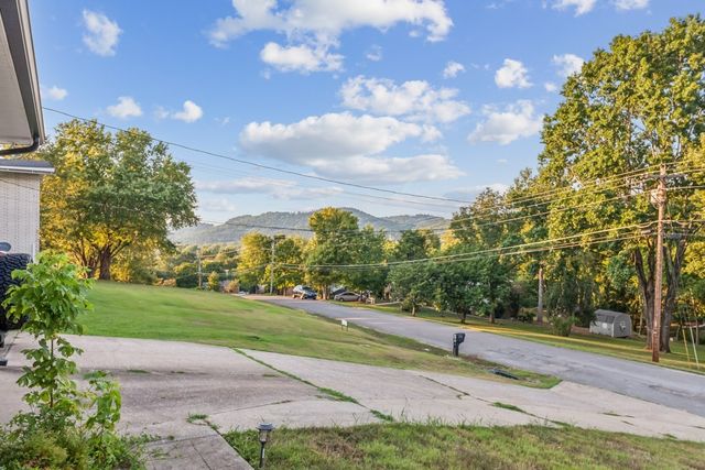 132 Hillwood Dr, Carthage, TN 37030