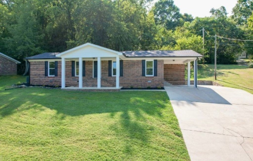 132 Hillwood Dr, Carthage, TN 37030