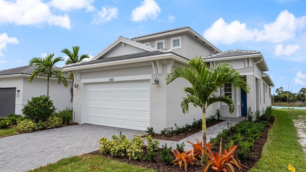 233 SE VIA SANGRO, Port St Lucie, FL 34952