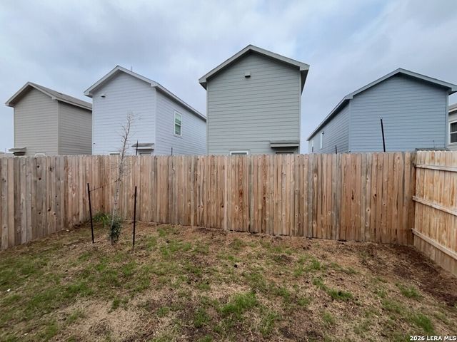 7611 Aston Cross, San Antonio, TX 78253