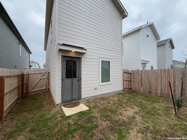 7611 Aston Cross, San Antonio, TX 78253