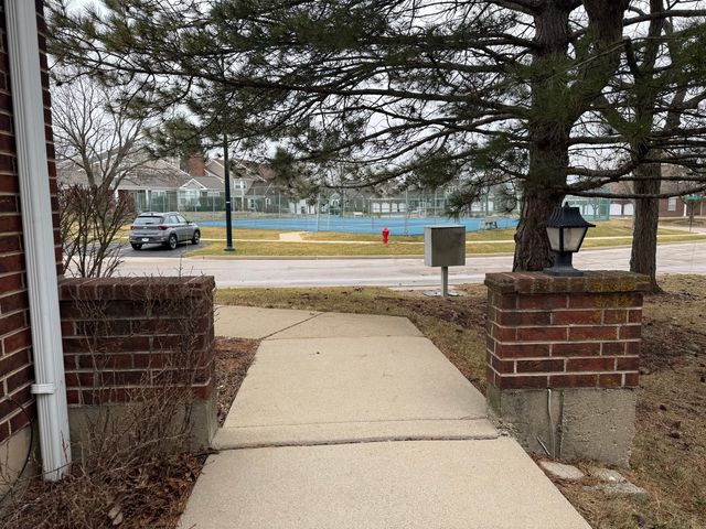 1621 Glengarry Court 1621, Algonquin, IL 60102