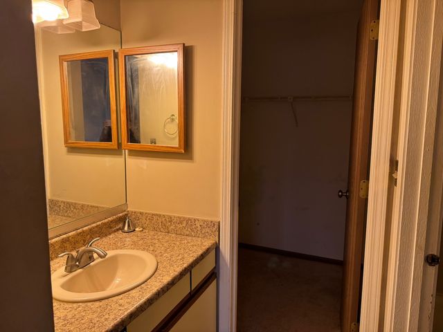 1621 Glengarry Court 1621, Algonquin, IL 60102