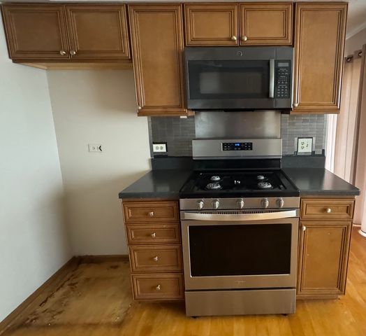 1621 Glengarry Court 1621, Algonquin, IL 60102