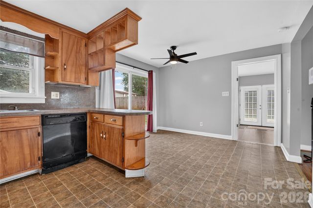 1717 Emmanuel Church Road, Conover, NC 28613
