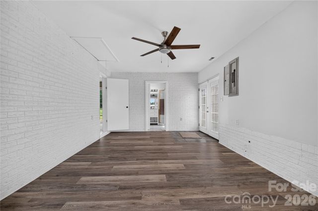 1717 Emmanuel Church Road, Conover, NC 28613