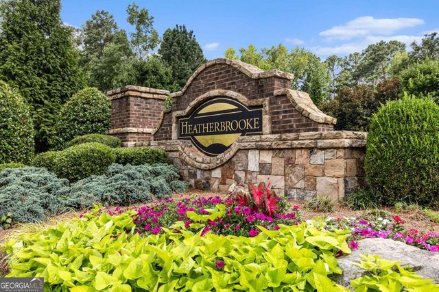 1963 Heatherbrooke Lane, Acworth, GA 30101