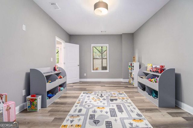 1963 Heatherbrooke Lane, Acworth, GA 30101