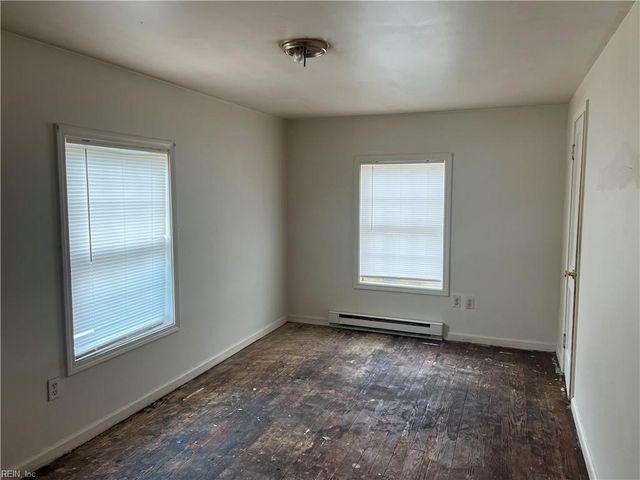 205 Cobb ST, Franklin, VA 23851