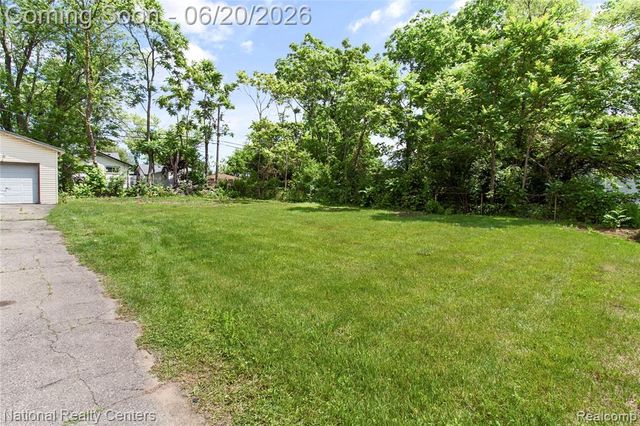 26862 Yale Street, Inkster, MI 48141