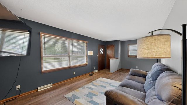 1317 11th Avenue SE, Rochester, MN 55904