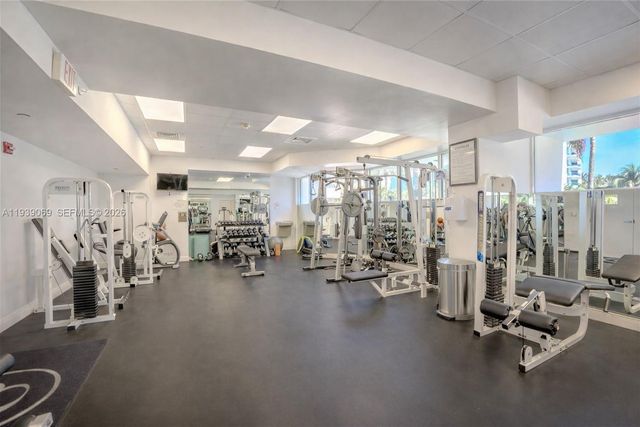 5900 Collins Ave 1405, Miami Beach, FL 33140