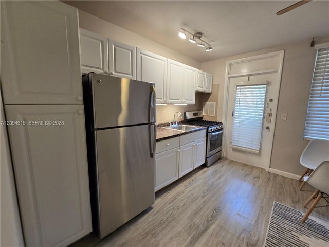 441 Collins Avenue 5, Miami Beach, FL 33139
