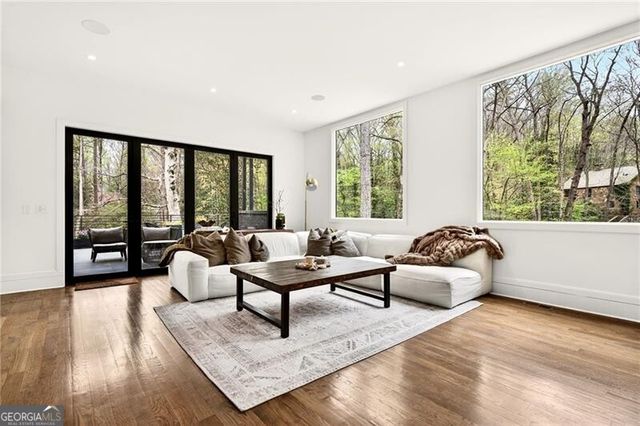 585 Mountain Way NE, Atlanta, GA 30342