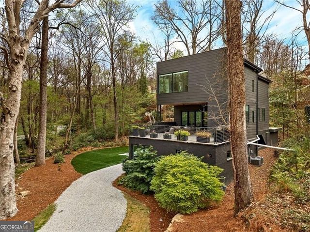585 Mountain Way NE, Atlanta, GA 30342