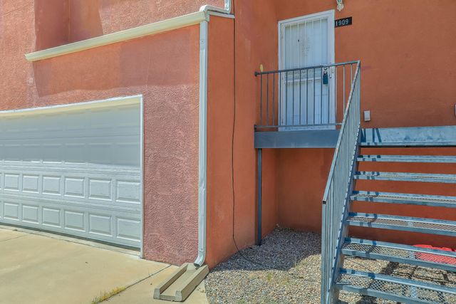 1909 Girard Boulevard NE, Albuquerque, NM 87106