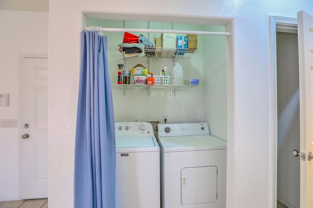 1909 Girard Boulevard NE, Albuquerque, NM 87106