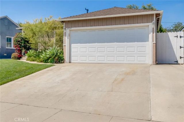 4725 Castana, Lakewood, CA 90712