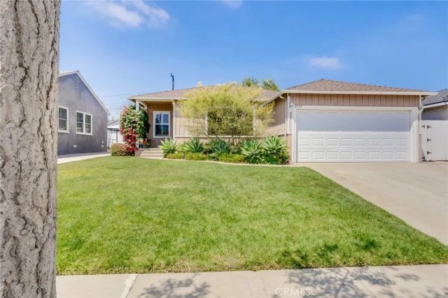 4725 Castana, Lakewood, CA 90712