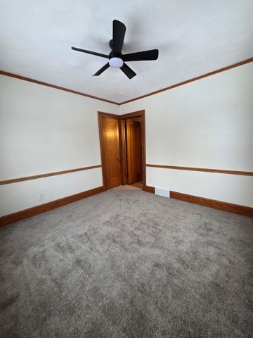 3836 8th Place, Des Moines, IA 50313