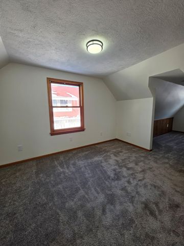 3836 8th Place, Des Moines, IA 50313