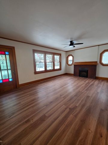 3836 8th Place, Des Moines, IA 50313