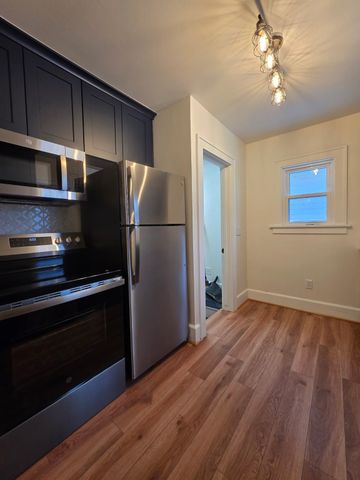 3836 8th Place, Des Moines, IA 50313