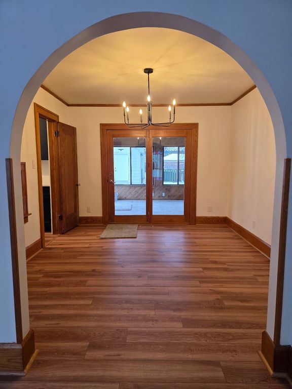 3836 8th Place, Des Moines, IA 50313