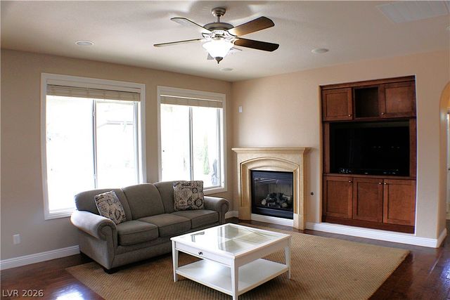 10241 Bristol Peak Avenue, Las Vegas, NV 89166