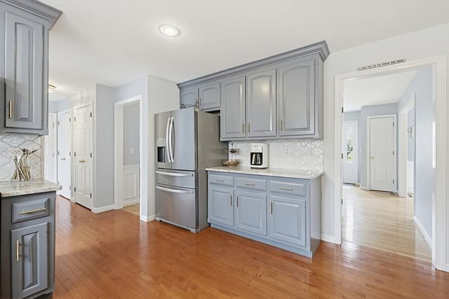19 Harmony Trl, Hopedale, MA 01747
