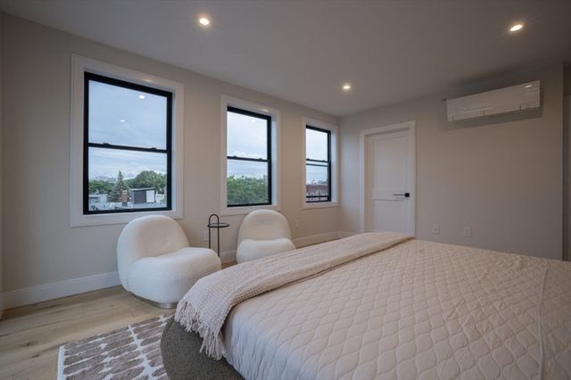 1 Marion Street 6,7, Cambridge, MA 02141