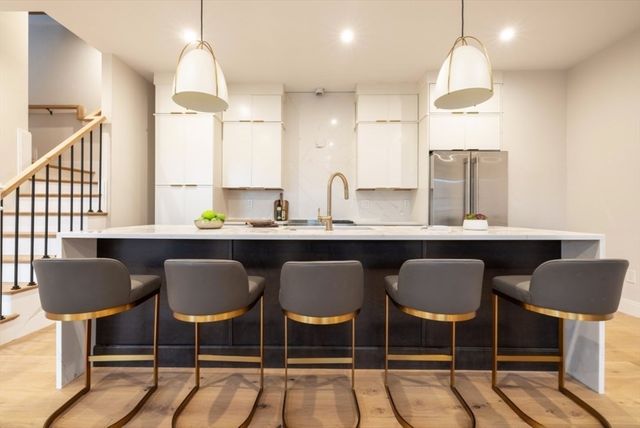 1 Marion Street 6,7, Cambridge, MA 02141