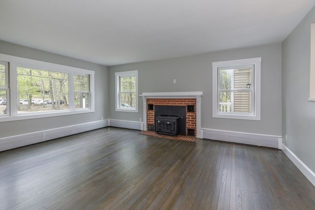50 Piscataqua Rd, Dover, NH 03820