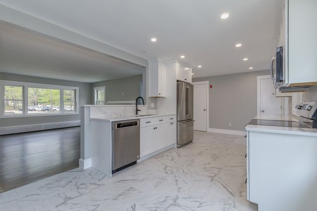 50 Piscataqua Rd, Dover, NH 03820