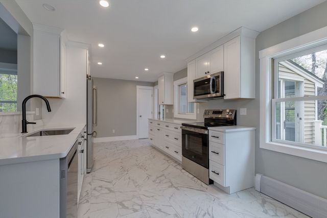 50 Piscataqua Rd, Dover, NH 03820