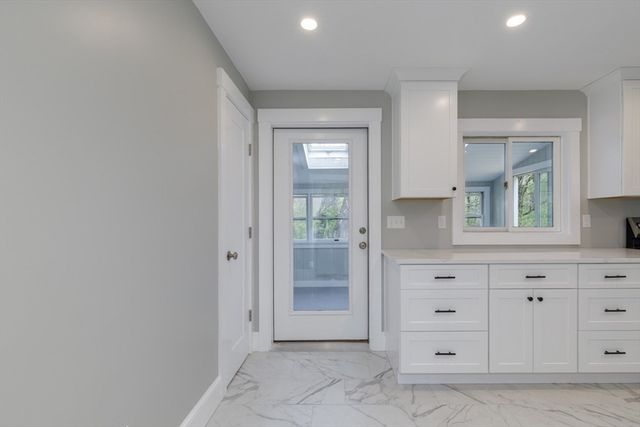 50 Piscataqua Rd, Dover, NH 03820