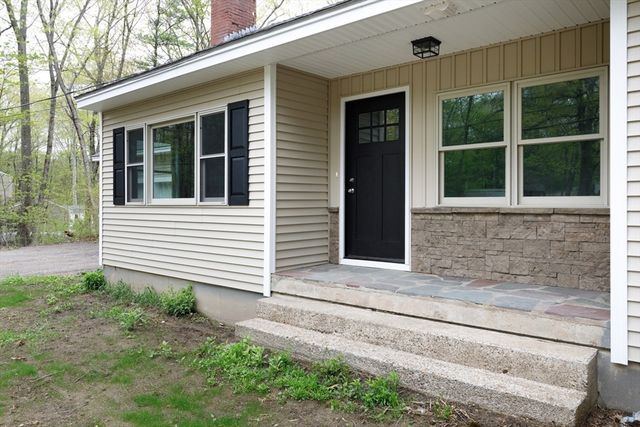 50 Piscataqua Rd, Dover, NH 03820