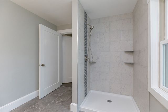 50 Piscataqua Rd, Dover, NH 03820