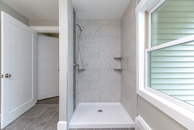 50 Piscataqua Rd, Dover, NH 03820