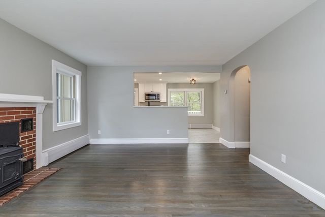 50 Piscataqua Rd, Dover, NH 03820
