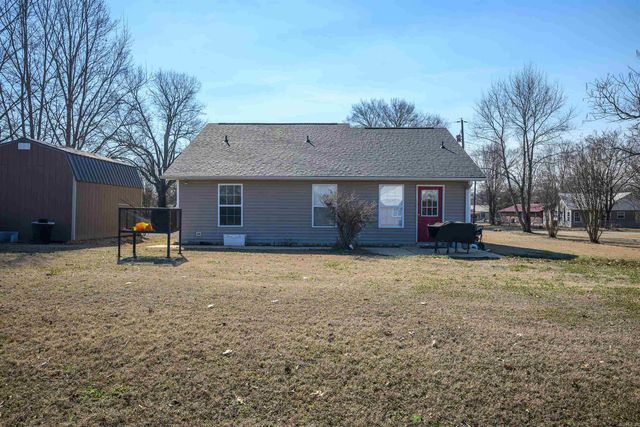 360 W 13th Street, Newark, AR 72562