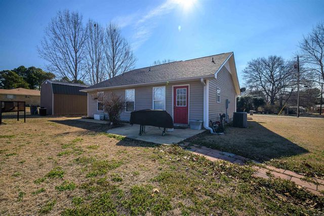 360 W 13th Street, Newark, AR 72562