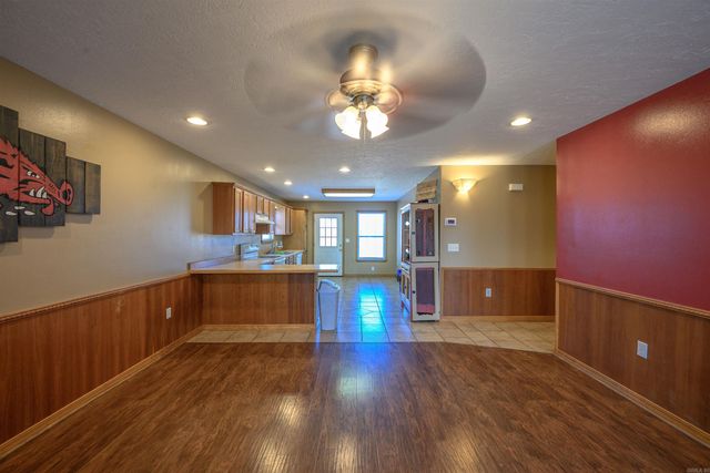 360 W 13th Street, Newark, AR 72562