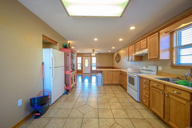 360 W 13th Street, Newark, AR 72562