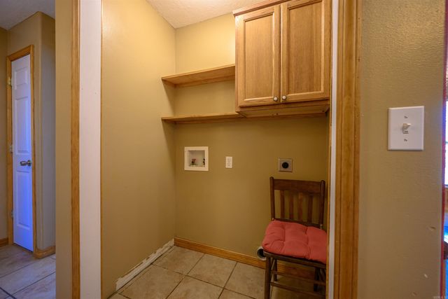 360 W 13th Street, Newark, AR 72562