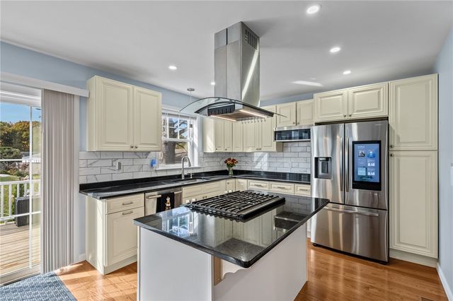188 Smithfield Road, North Providence, RI 02904