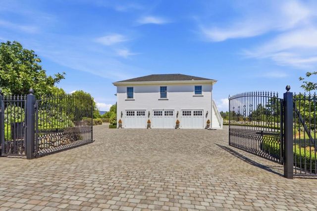 155 Scarlet Court, Watsonville, CA 95076